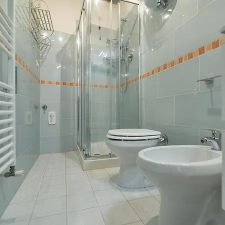 Apartment Bulagaio - Cozy Beams Near Old Town *